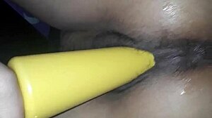 Esposa gozando con gran consolador 😍