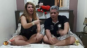 Ser corno ou não ser polêmico tema corno tratado por um casal liberal e swing