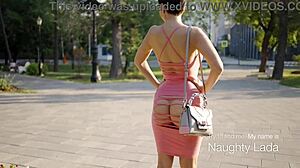 cut my dress to flash outside