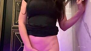 In the club, I decided to fuck my pussy