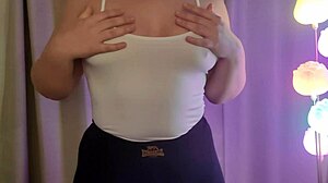 Look At These Natural Tits! They're So Amazing And Juicy!