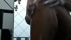 Morena gostosa no banho, showing off her big ass and tits.