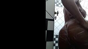 Morena gostosa no banho, showing off her big ass and tits.