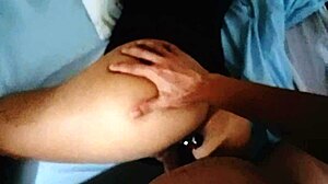 I snuck into the room and caught my cousin without panties 😏