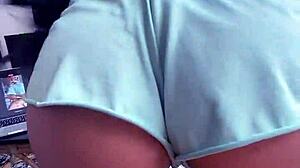 fui sensualizar de pijama e meu marido encheu minha bucetinha de leitinho