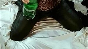 French Amateur Deepthroats And Rims In Leather Outfit