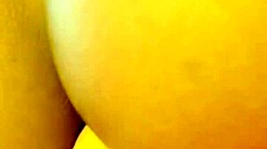 garota gostosa e magra do tinder monta no meu pau at� destru�-lo com seus peitos ricos