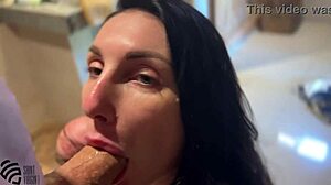 check out this hot natural teen maria wars giving an amazing blowjob! 😍