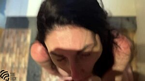 check out this hot natural teen maria wars giving an amazing blowjob! 😍