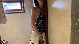 check out this hot natural teen maria wars giving an amazing blowjob! 😍