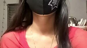 Indian Girl Live Sex Video!