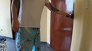 Me Quit� El Cond�n Y La Prostituta Recibe Todo El Semen Dentro