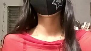 Indian Girl Live Sex Video!