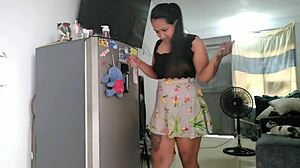 Neighbor Gropes Huge Ass After Fridge Leak