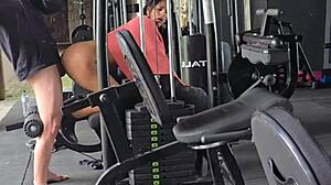 Gym fuck with hot brunette ends in creampie! 💦