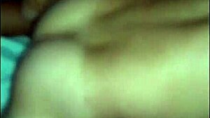 dois machos revezando na buceta da karina casada, humilhando ela