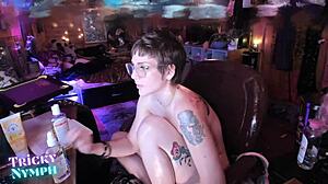 stream clip of cute babe with vibrator