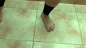 those dancers have such sexy feet on stage