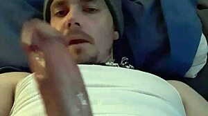 Rookie Levi Lust teases with solo masturbation 😏