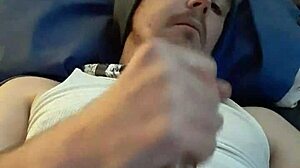 Rookie Levi Lust teases with solo masturbation 😏