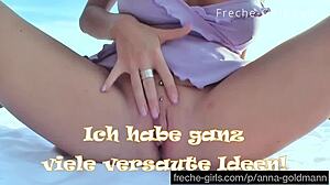 Wunderschöne versaute katze der teen 18+-pussy wartet weit geöffnet von monströsem p