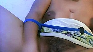 Solo woman uses dildo on big pussy until squirting