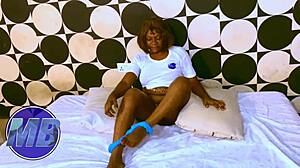 she moans so well while getting her ass worshiped and fucked