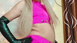 Transexual Rosadita Y Linda in Crossdressing Action