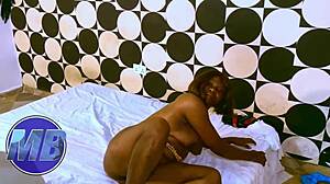 she moans so well while getting her ass worshiped and fucked