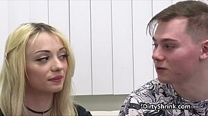 relaxing ffm threesome on shrink's couch with blowjob 😌