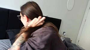 She broke internet so that master would come and fuck her in anal...