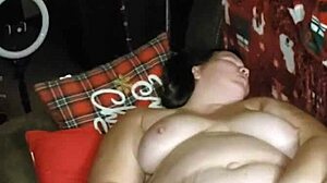 Foot fucking chubby milf's pussy, she swallows feet.