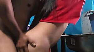 Chica Linda Mexicana Amateur Es Cogida Mientras Lava La Vajilla Remake