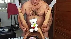 Novinha Wants Mature Man