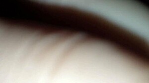 Latte dai capezzoli! Watch the milk flow from those natural tits!