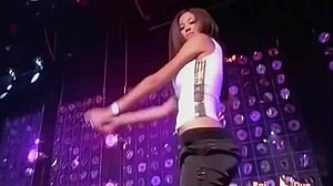 Giorgia Palmas Sexy Dance Cdlive Performance