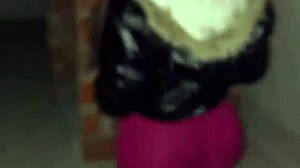 LATINA CALIENTE CON GRANDES TETAS NATURALES SE LA FOLLAn DESPUéS DE SUBIR A LA CASA