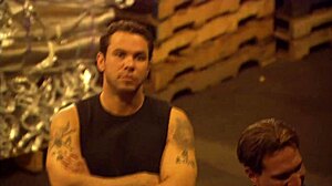 brunette milf fucking outdoors with big cock 💦