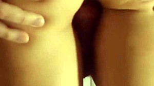 Frotando Coño Pajeando No Aguanta