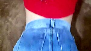 Mi mejor amiga llego a mi casa para desahogarse conmigo sexo con ropa interior 😘