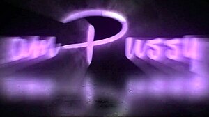 Amateur scene girl masturbates with vibrator close up at home in bed