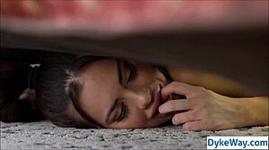 Oh wow, the barista got stuck and this lesbian customer totally fucked her! 😏