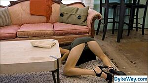 Oh wow, the barista got stuck and this lesbian customer totally fucked her! 😏