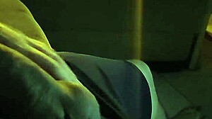 Punhetinha Caseira Com Gozada