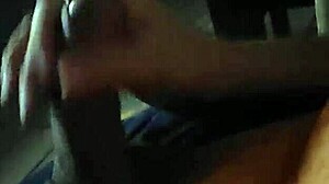 Punhetinha Caseira Com Gozada