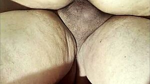 Madura Habla De Sus Infidelidades Con Su Marido Mientras Cogen