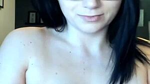 This busty geek on Chaturbate shows off her big tits