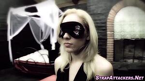 hey, this fetish lezzie is masturbating with strapon and toys in a group scene 😈