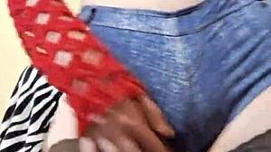 Mistress Elza Kom Evokes Desire