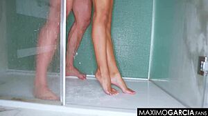 Young Squirter Babe In Hotel Hardsex And Pissing